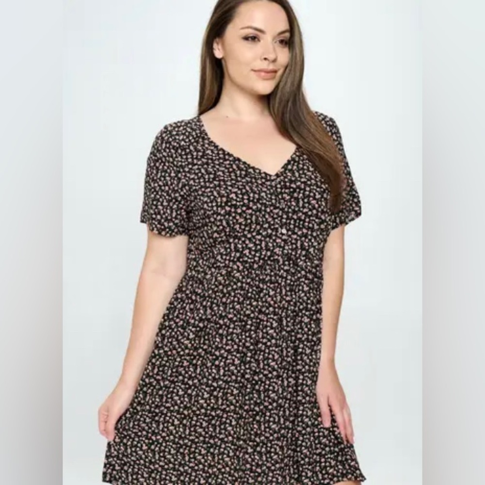 Hesperus Womens black floral button down dress